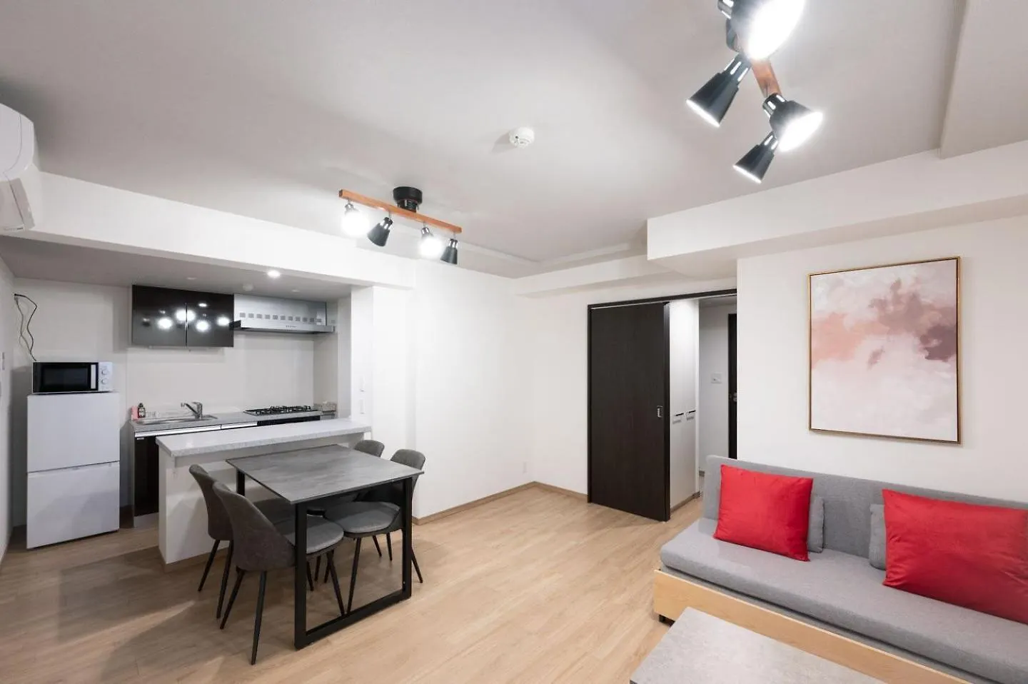 Wellsquareism Ikebukuro East Apartment Tokyo 0*,  Japan