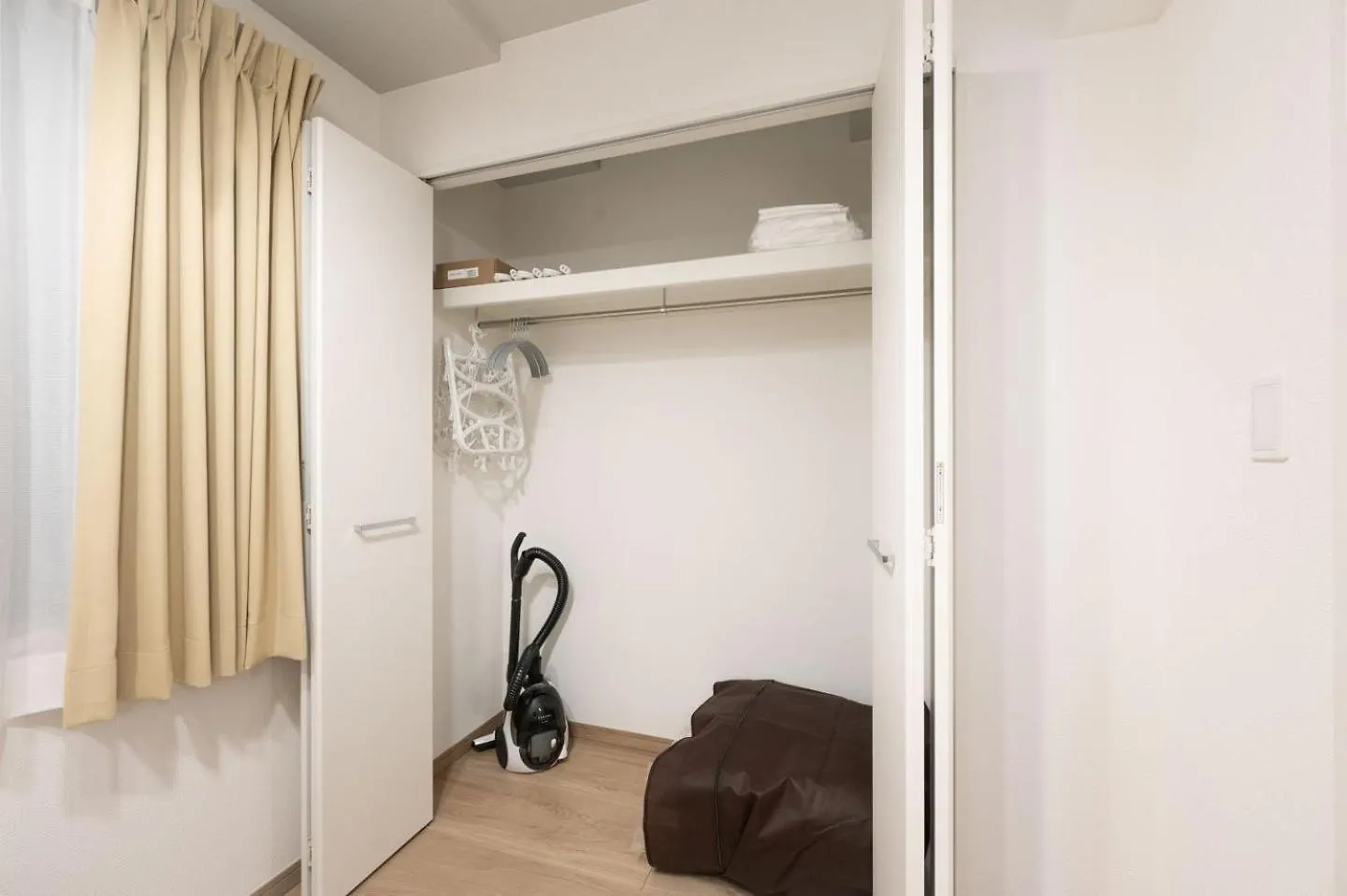 Wellsquareism Ikebukuro East Apartment Tokyo